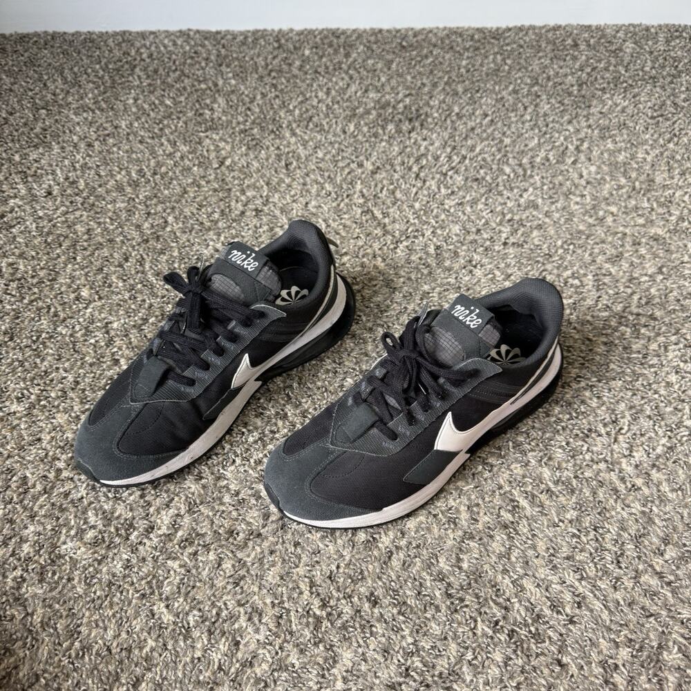 Nike Shoes Mens 11 Air Max Pre-Day Running Sneakers Black DC9402-001 Athletic - Picture 10 of 11